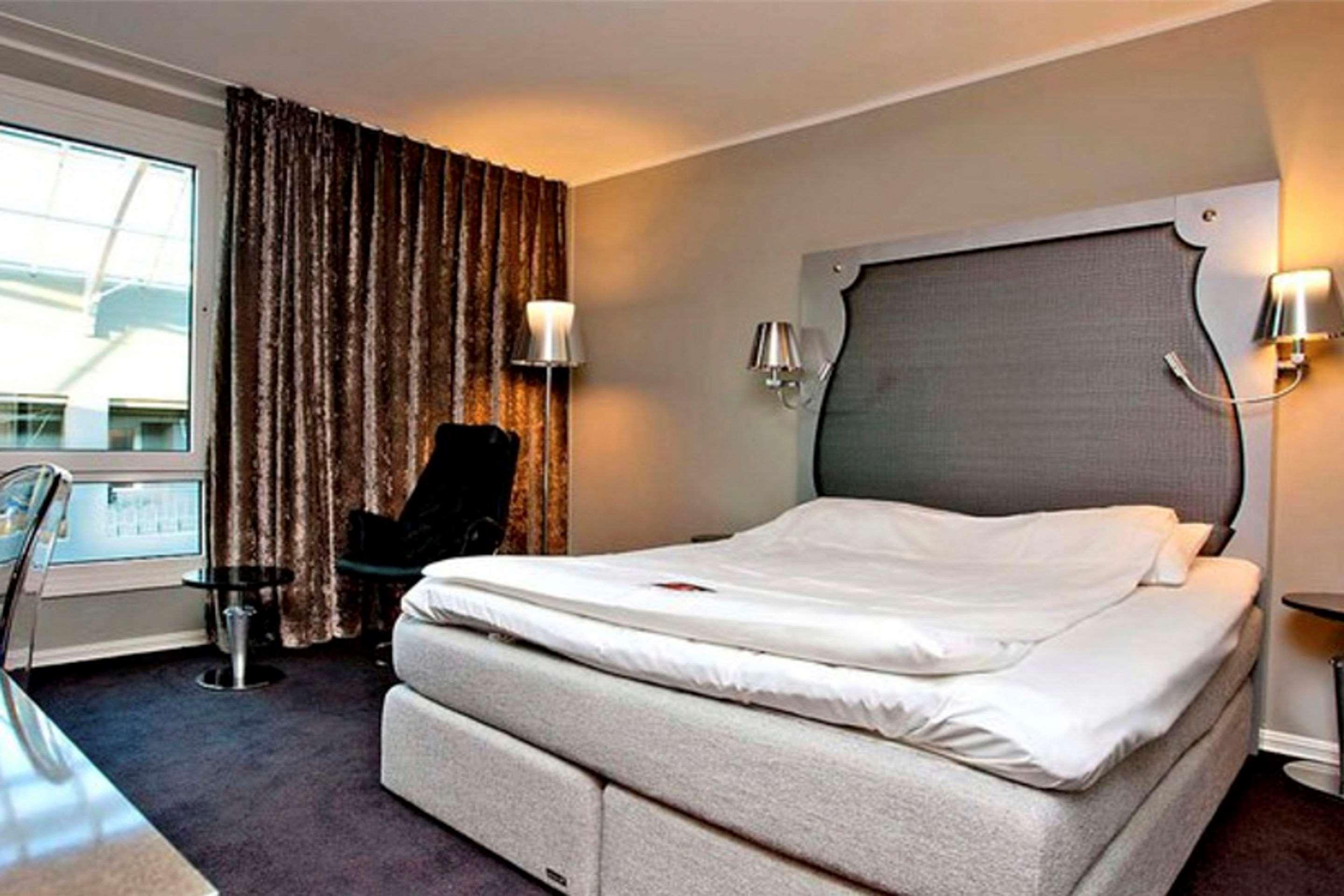 Hotel Clarion Ernst 4*