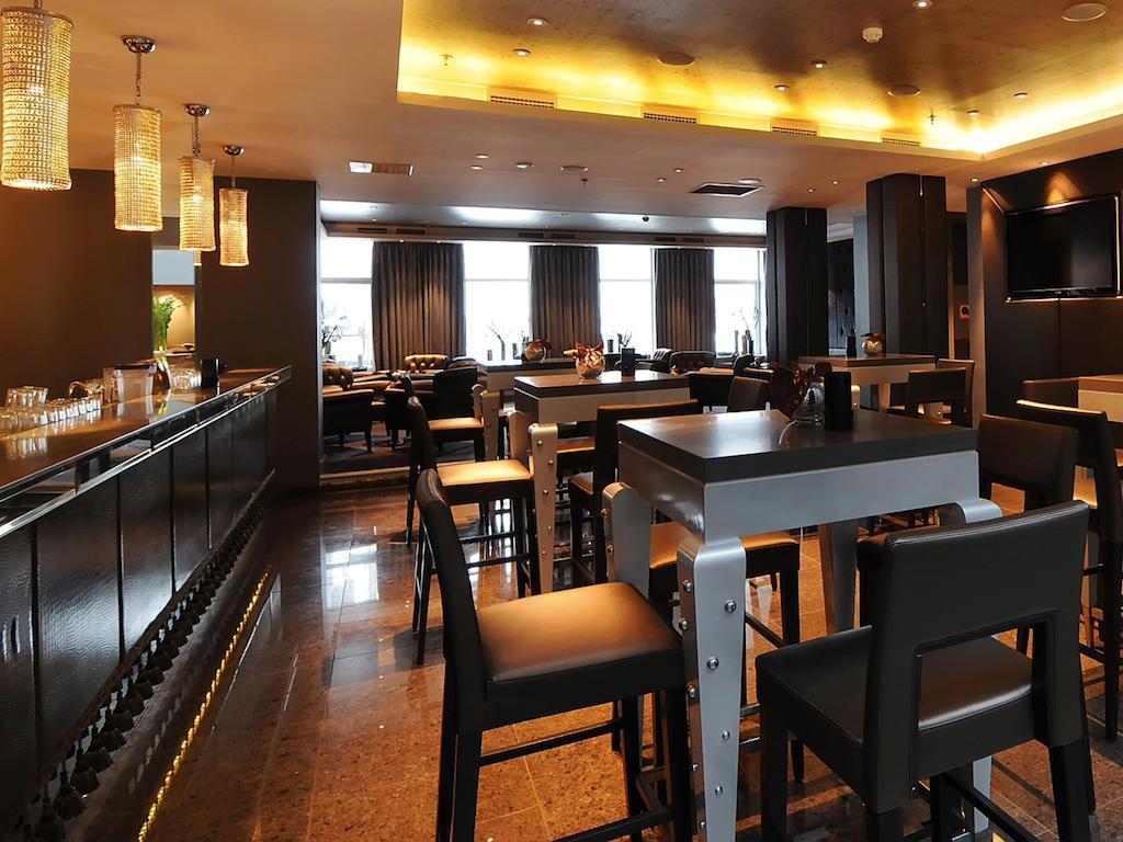 Clarion Ernst 4*