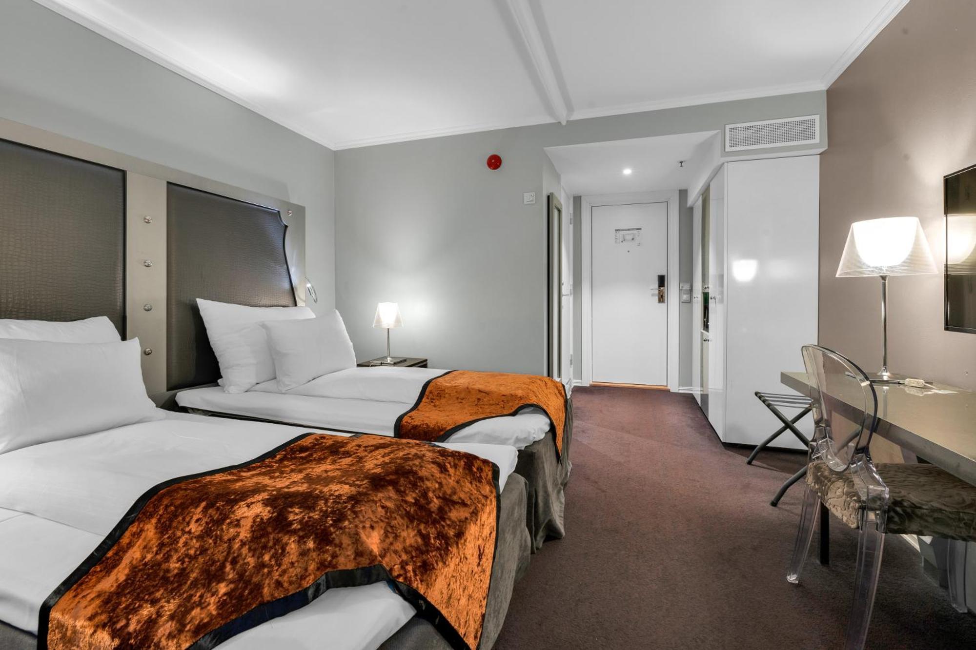 Clarion Ernst Отель 4*
